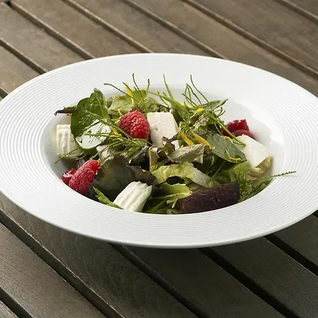 Ξενοδοχείο Wellness Paradise 4*